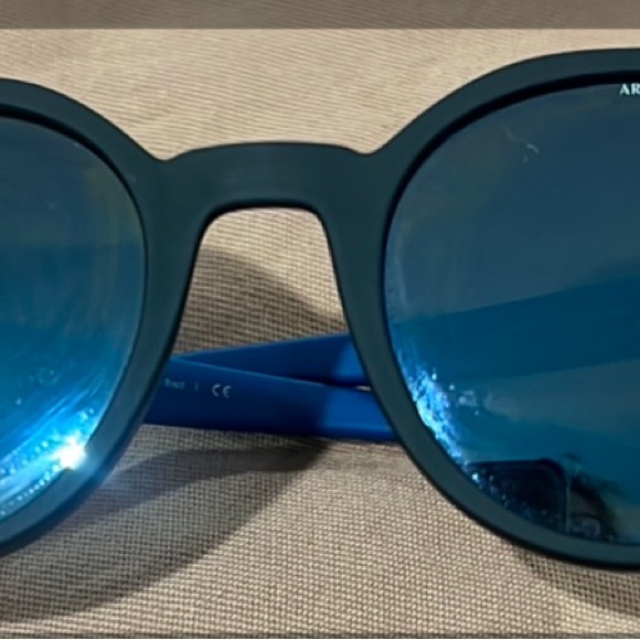 Armani Exchange Black and Blue Sunglasses - Picture 9 of 9